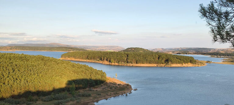 Pantano de Aguilar de Campoo - Casa rural La Morada del Angel - Montaña Palencia