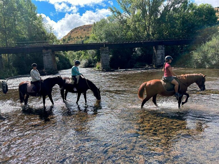 Montar a caballo - Casa Rural La Morada del Angel - Palencia Montaña Palentina