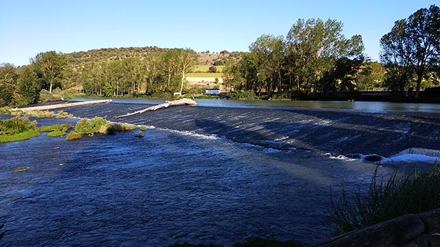 Rio Pisuerga Alar del Rey Casa Rural la Morada del Angel montaña palentina